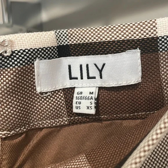 NWOT GORGEOUS PENCIL SKIRT - Picture 9 of 14